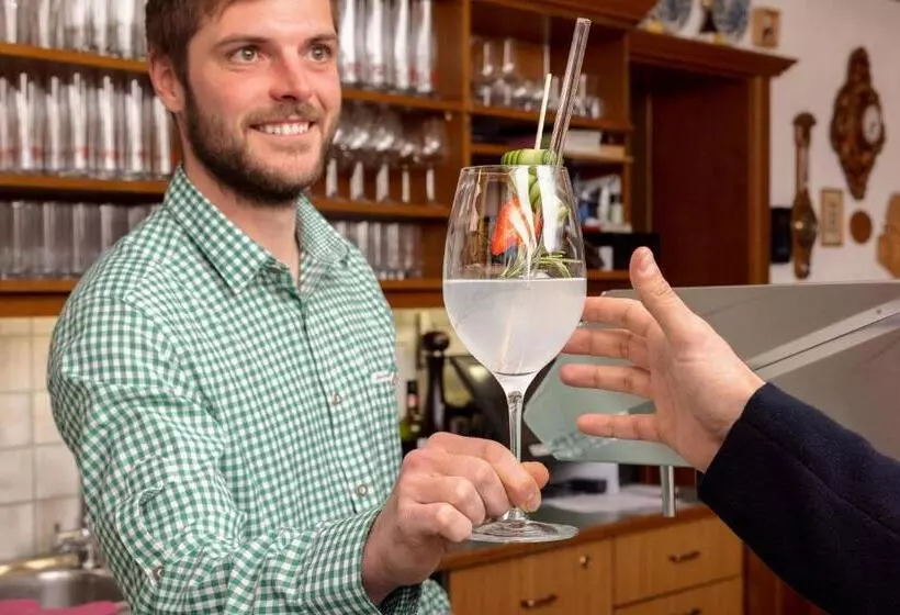 ホテル Gasthof Bären