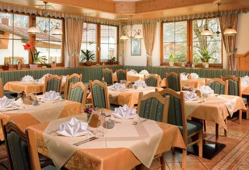 ホテル Gasthof Bären