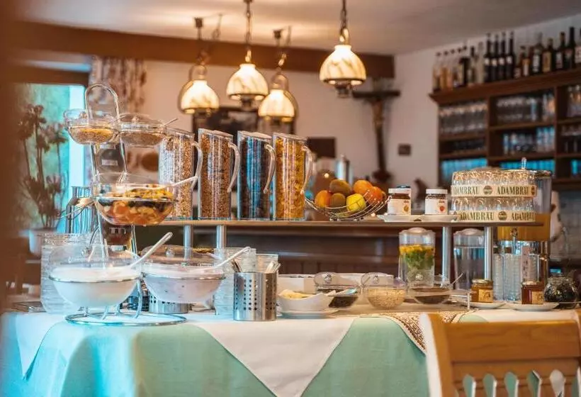 ホテル Gasthof Bären