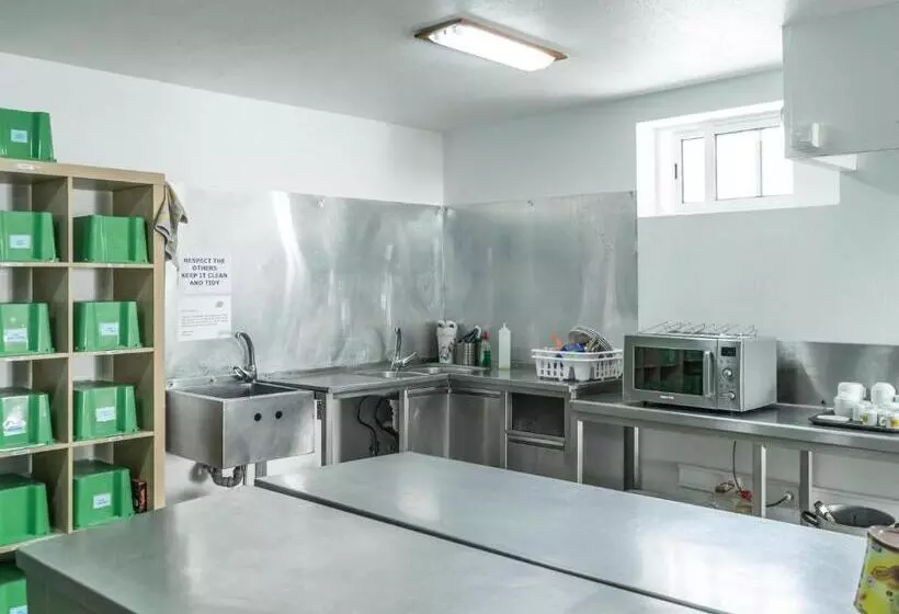 Hotel Peniche Surfcamp Hostel