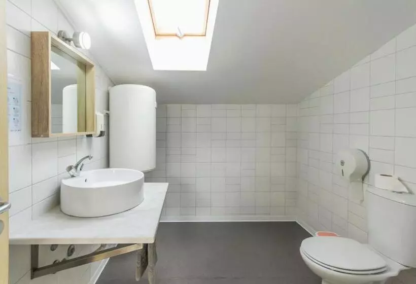 Hotel Peniche Surfcamp Hostel