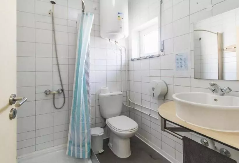 Hotel Peniche Surfcamp Hostel