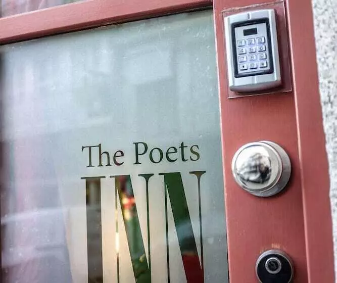 هتل The Poets Inn