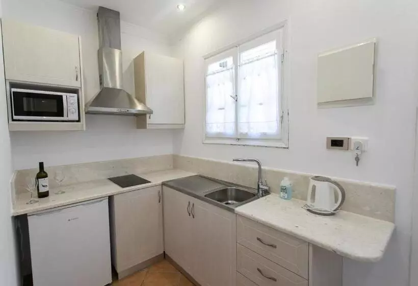 Magda S Hotel Apartments