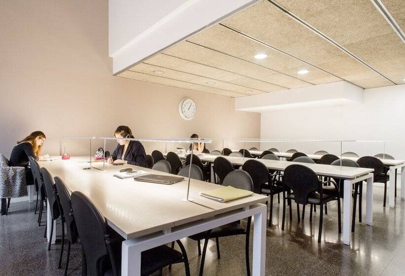 Residencia Universitaria La Ciutadella