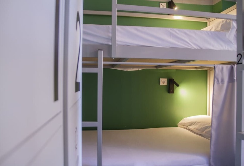 Room00 Valencia Hostel