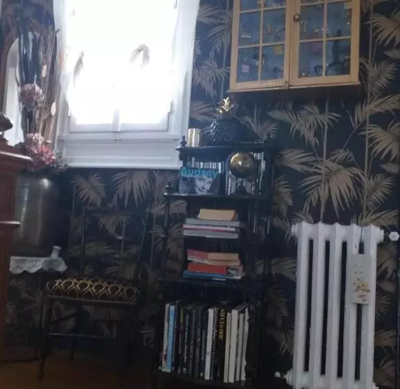 Aamiaismajoitus (B&B) Villa Les Camelias