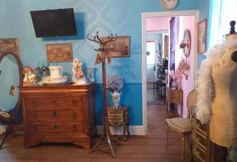 ベッドアンドブレックファースト Villa Les Camelias