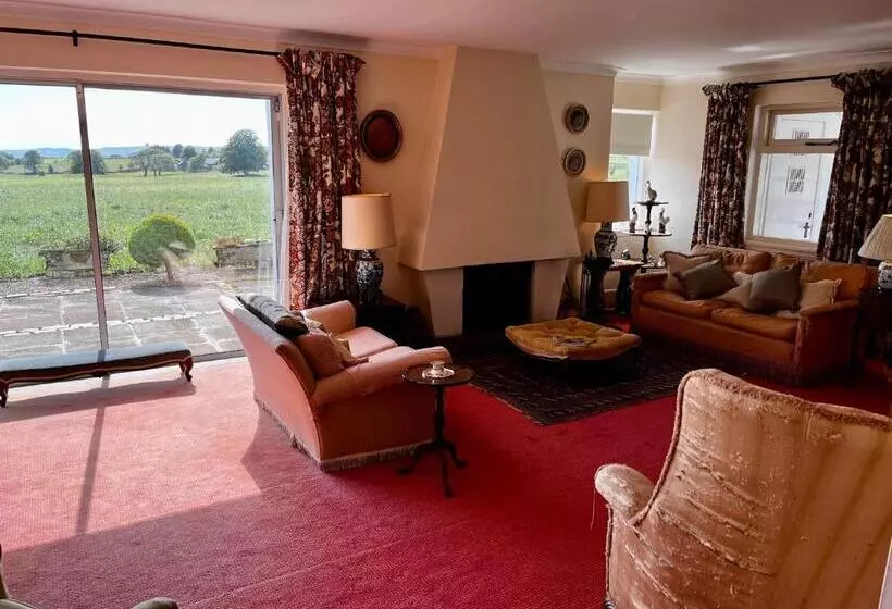 Aamiaismajoitus (B&B) Whitehouse