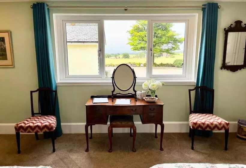 Aamiaismajoitus (B&B) Whitehouse