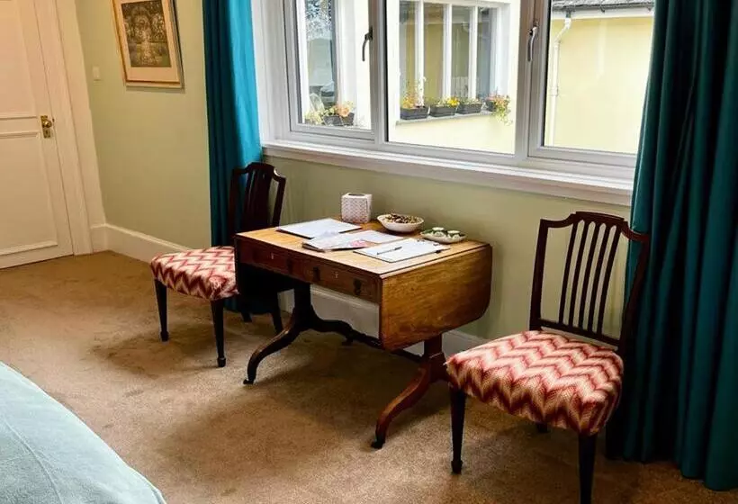 Aamiaismajoitus (B&B) Whitehouse