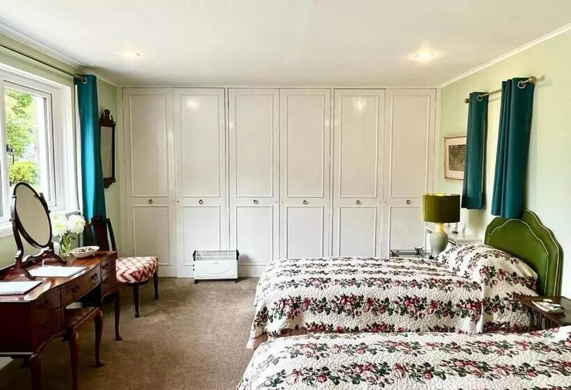 Aamiaismajoitus (B&B) Whitehouse