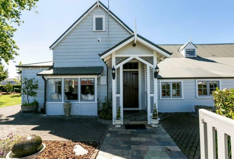 Bed & Breakfast Chez Tiaré   The Private Wing