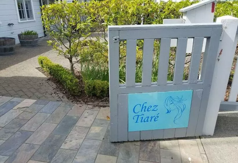 تختخواب و صبحانه Chez Tiaré   The Private Wing