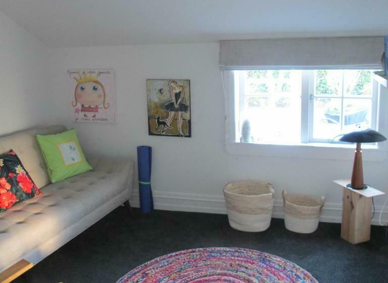 Bed & Breakfast Chez Tiaré   The Private Wing