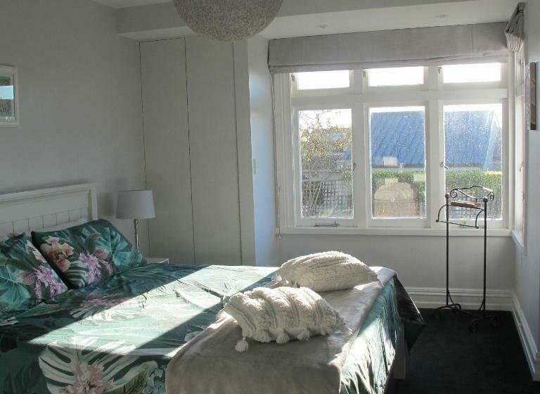 Bed & Breakfast Chez Tiaré   The Private Wing