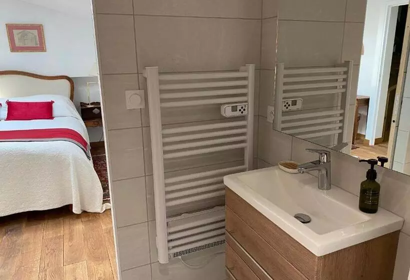 Aamiaismajoitus (B&B) Clos De Mont July, Architecture Xviiie Au Cœur De La Nature