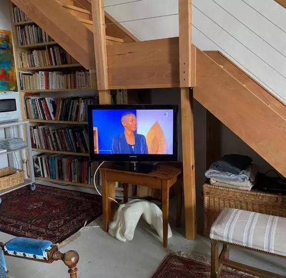 Aamiaismajoitus (B&B) Clos De Mont July, Architecture Xviiie Au Cœur De La Nature