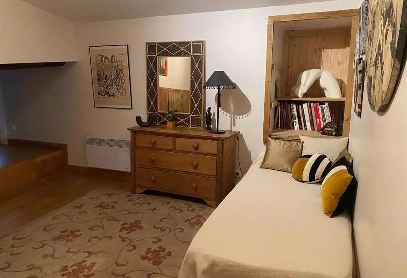 Aamiaismajoitus (B&B) Clos De Mont July, Architecture Xviiie Au Cœur De La Nature