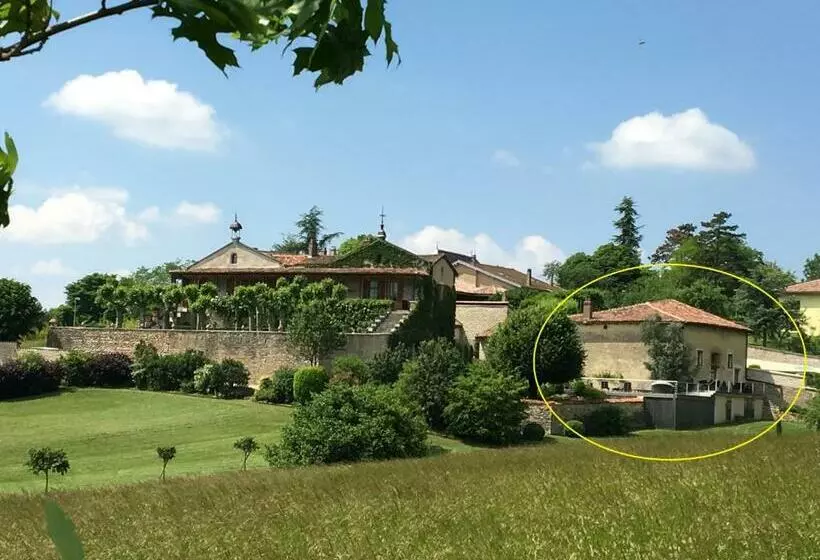 Aamiaismajoitus (B&B) Clos De Mont July, Architecture Xviiie Au Cœur De La Nature