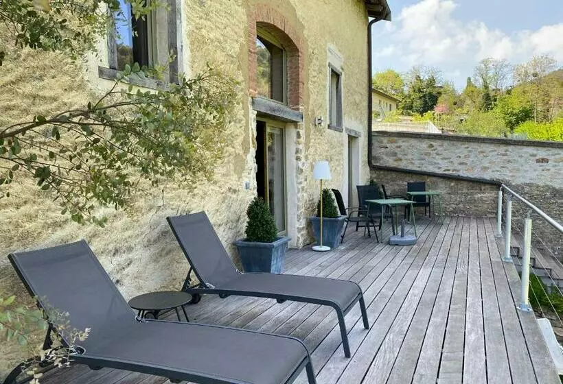 Aamiaismajoitus (B&B) Clos De Mont July, Architecture Xviiie Au Cœur De La Nature