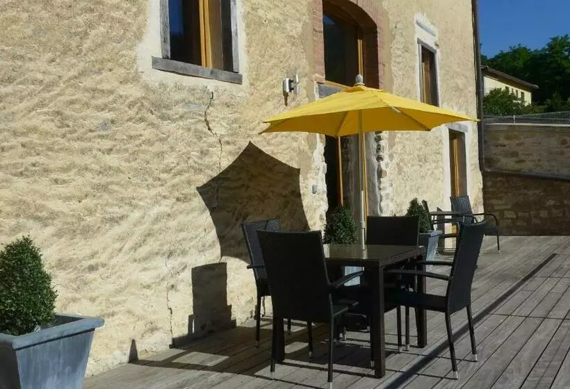 Aamiaismajoitus (B&B) Clos De Mont July, Architecture Xviiie Au Cœur De La Nature