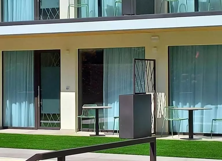 Hotelli Relais Limonaia   Suites & Garden Spa