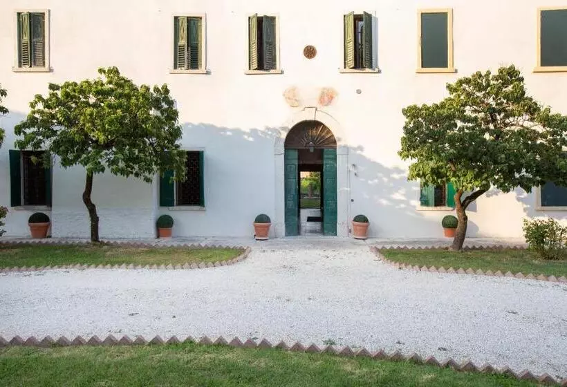 ベッドアンドブレックファースト Villa Guarienti Valpolicella