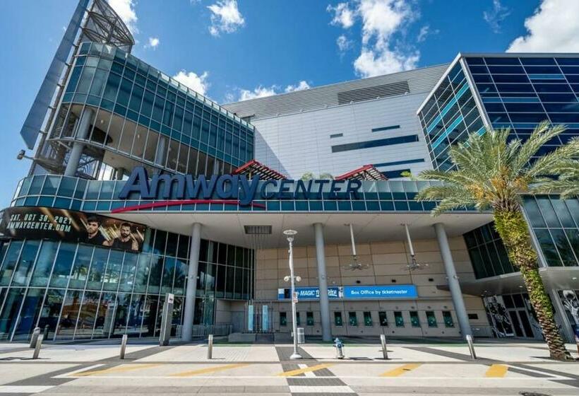 Business District Apartments By Barsala