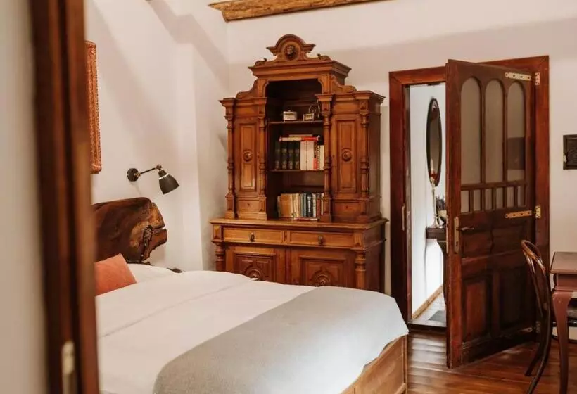 Joyard   Pensiune & Parc