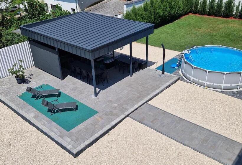 بنسيون Theresa Vendégház