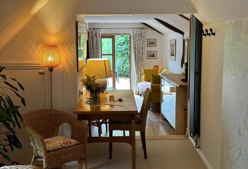 Thatchcombe B&b
