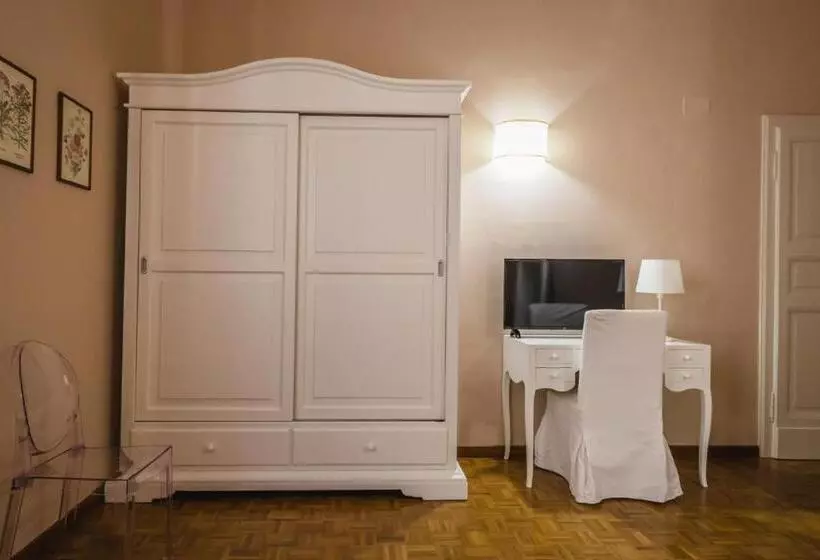 تختخواب و صبحانه Hortensia Garden