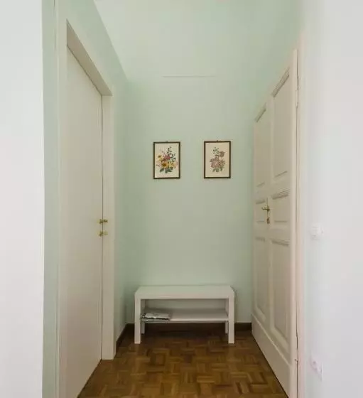 تختخواب و صبحانه Hortensia Garden