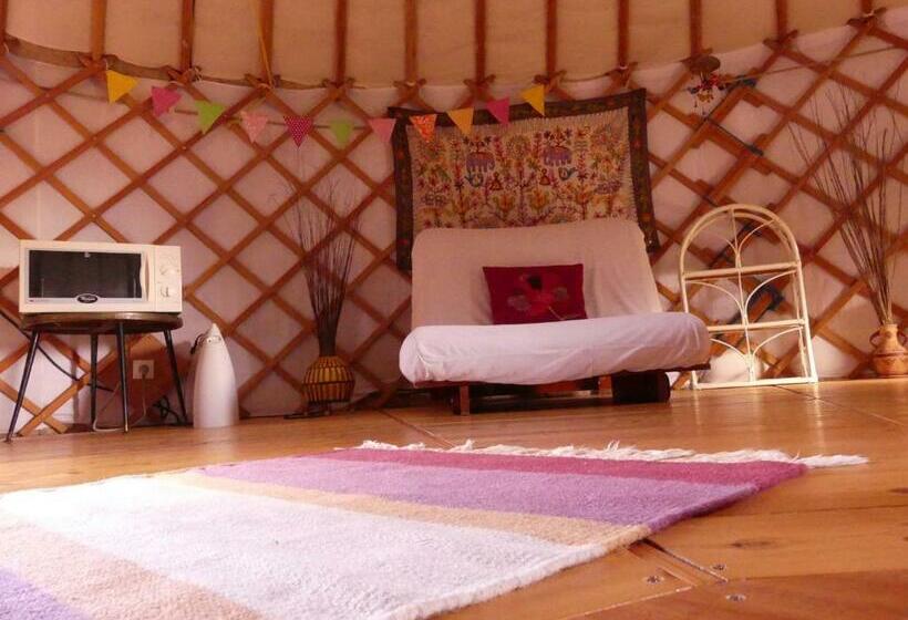 Bed and Breakfast Les Yourtes D Hôtes