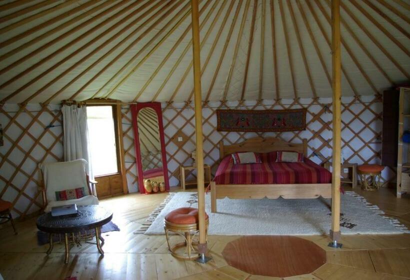 Bed and Breakfast Les Yourtes D Hôtes