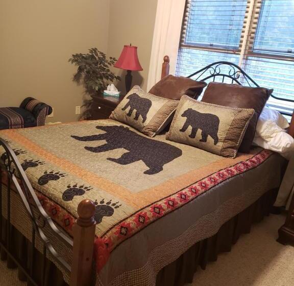 Nocleg ze śniadaniem Welcome Hikers, Bikers, Boaters N Trailers Etc Plenty Of Private Parking