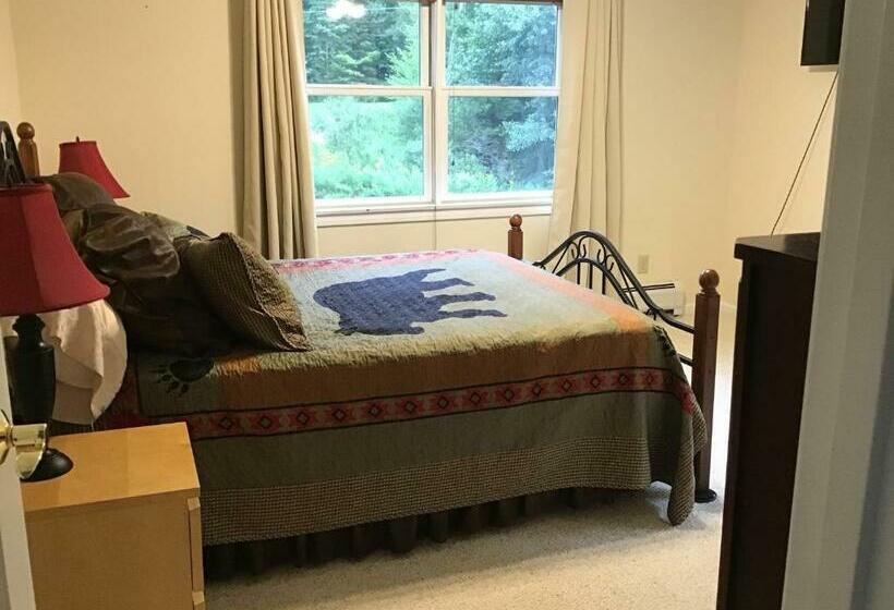 Nocleg ze śniadaniem Welcome Hikers, Bikers, Boaters N Trailers Etc Plenty Of Private Parking