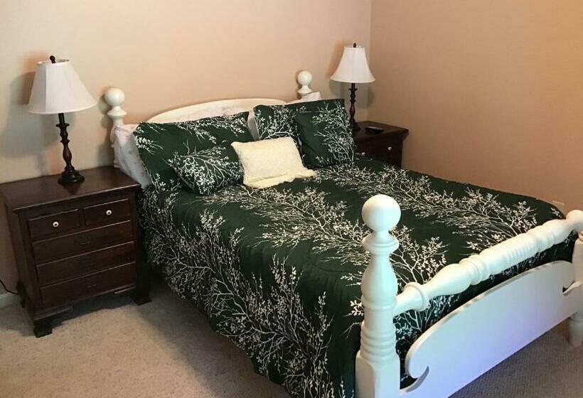 Nocleg ze śniadaniem Welcome Hikers, Bikers, Boaters N Trailers Etc Plenty Of Private Parking