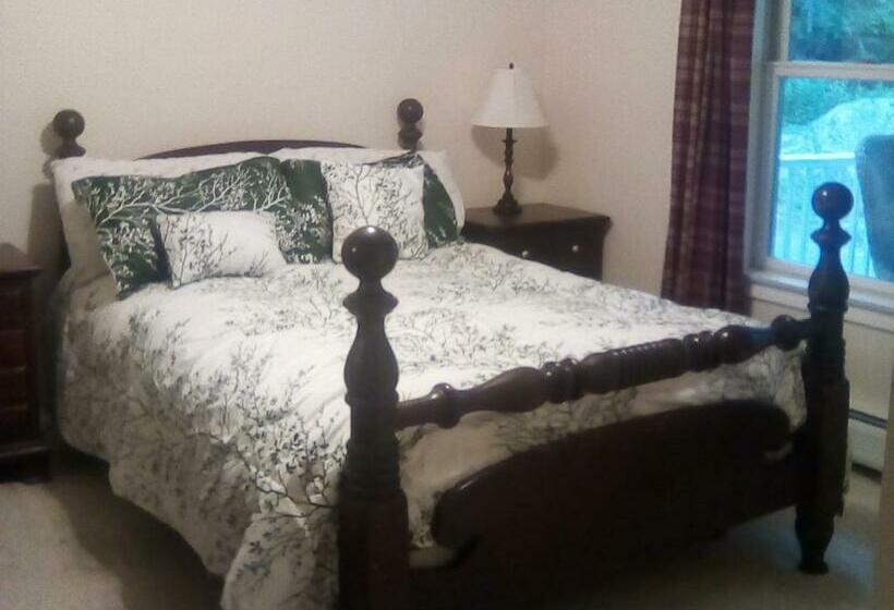 Nocleg ze śniadaniem Welcome Hikers, Bikers, Boaters N Trailers Etc Plenty Of Private Parking