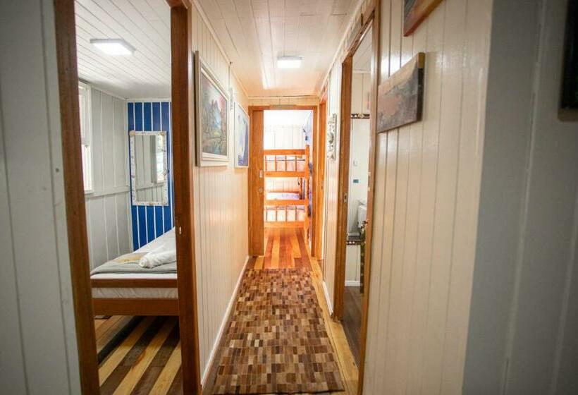 Hostel Butiá