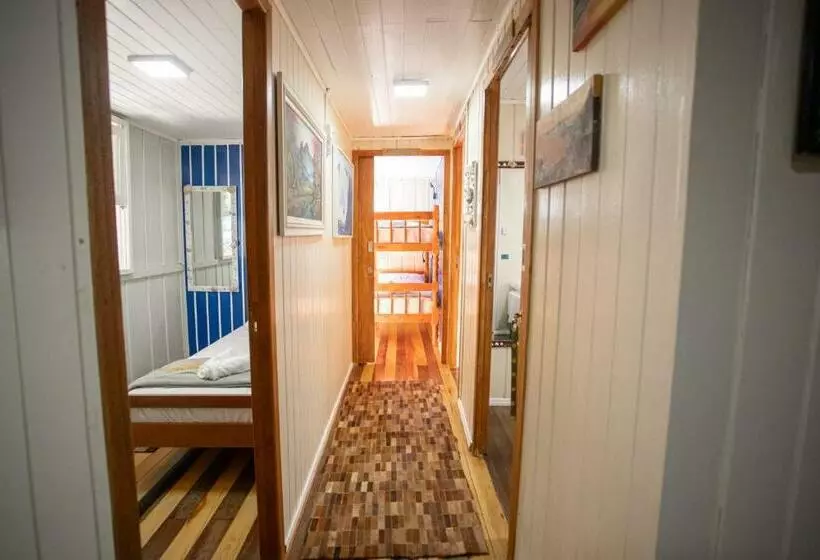 Hostel Butiá