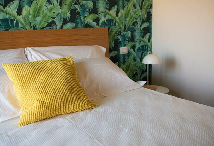 Pension (Hôtel basse catégorie) Altamothyca