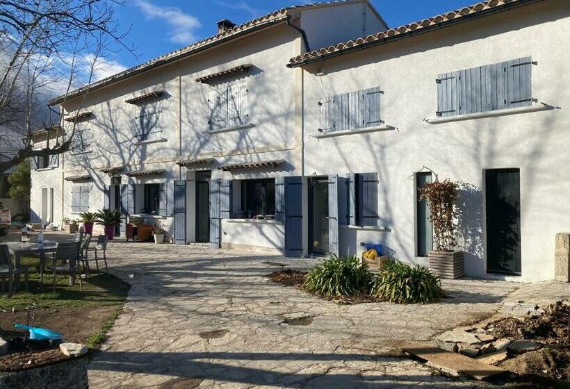 펜션 Sous Le Tilleul