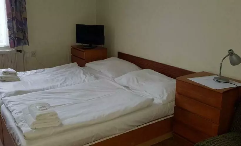 پانسیون The Z Accommodation