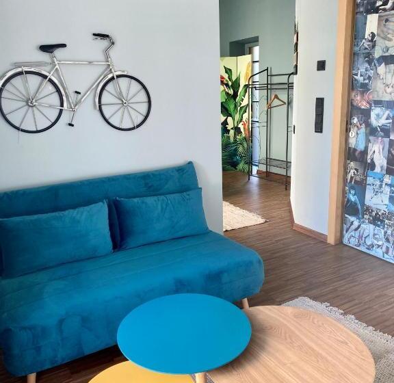 هاستل Sleep & Go  Meran Easy Staying