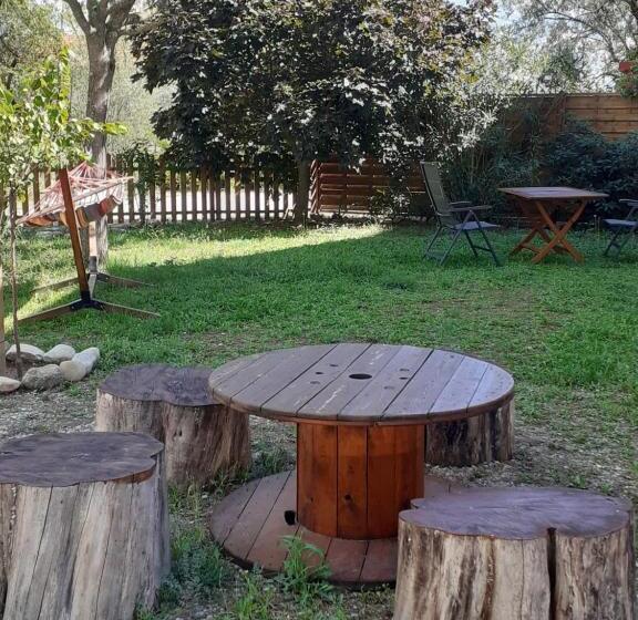 住宿加早餐  Dacamaloya