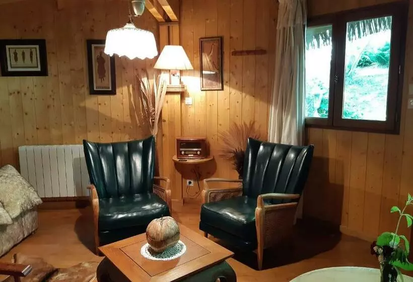 ベッドアンドブレックファースト La Cabane De Cécile La Hutte