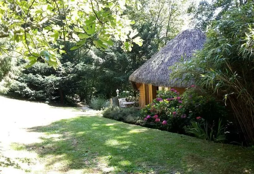 ベッドアンドブレックファースト La Cabane De Cécile La Hutte