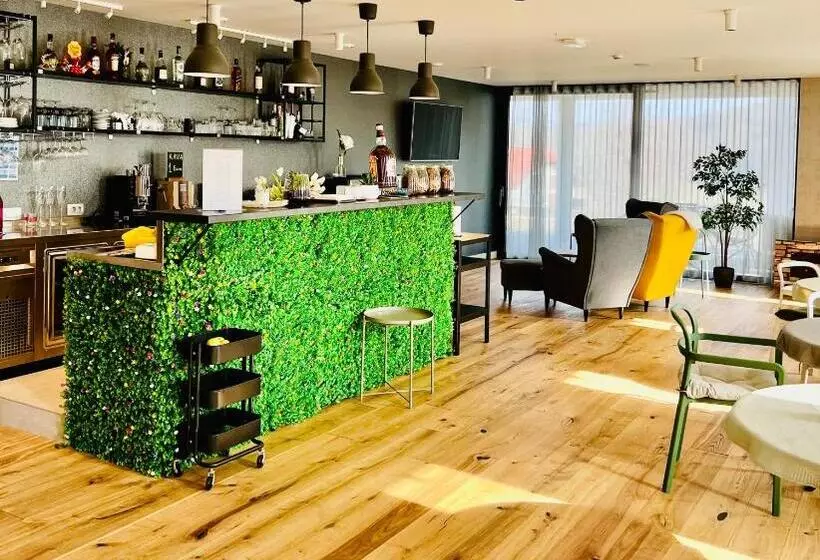 تختخواب و صبحانه Ti